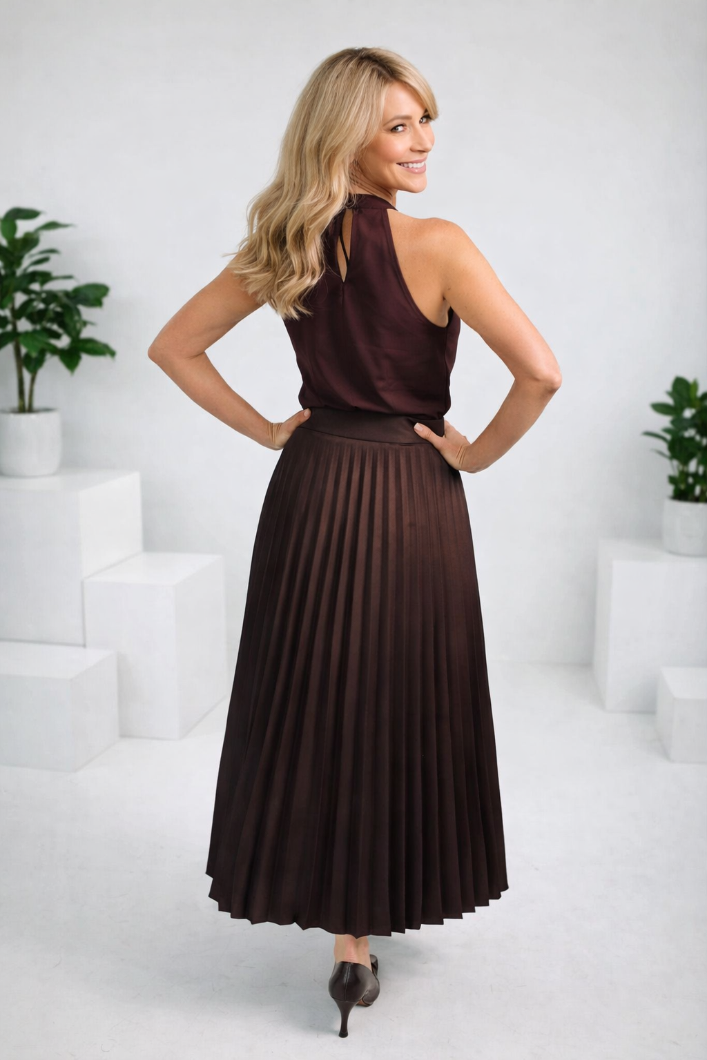Damen Top Gerade Schnitt Rundhals Ärmellos Elegant Rückenknöpfe Verschluss Detail