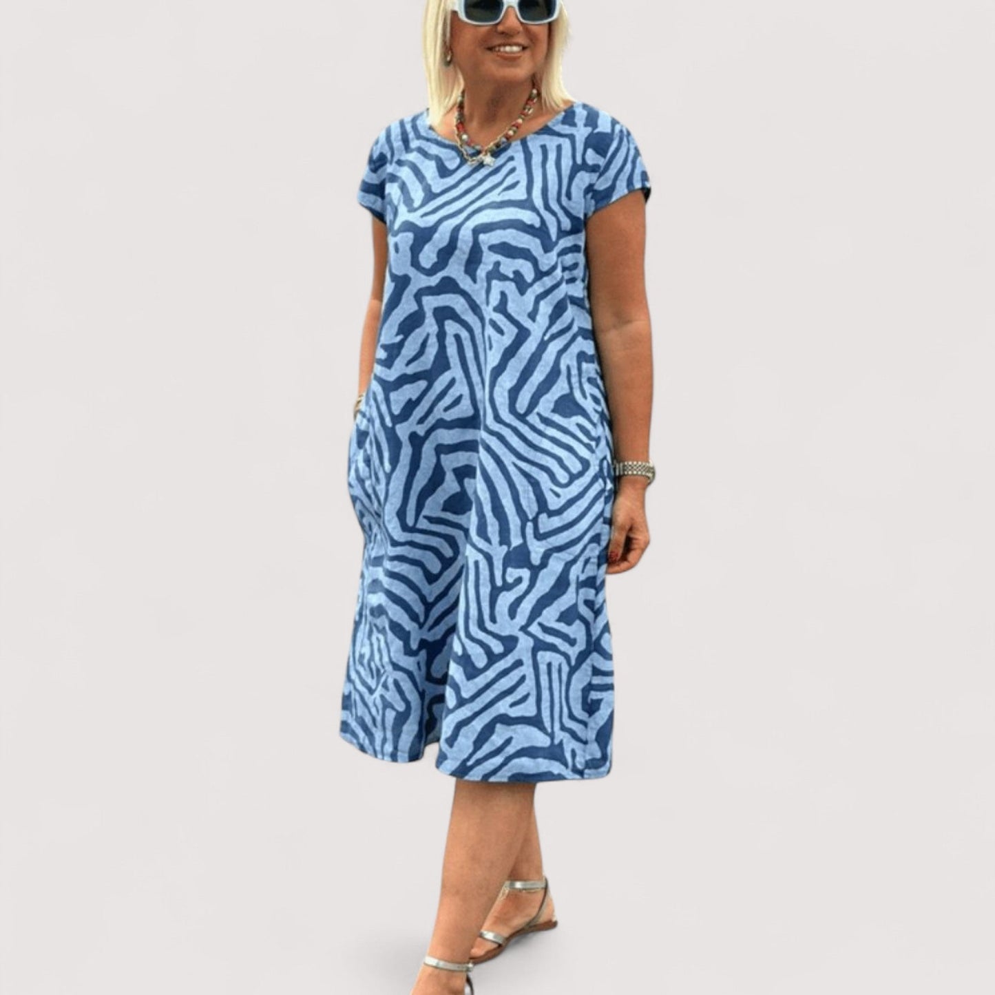 Damen Kleid locker Passform leicht atmungsaktiv vielseitig feminin bequem