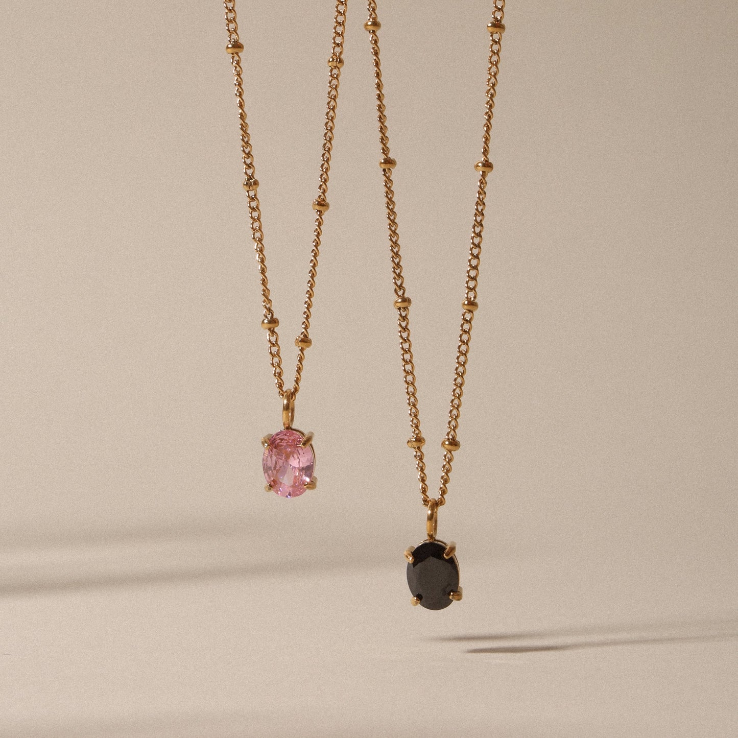 Damen Halskette Gold schwarzer CZ Anhänger Beaded Chain verstellbar wasserfest hypoallergen Edelstahl