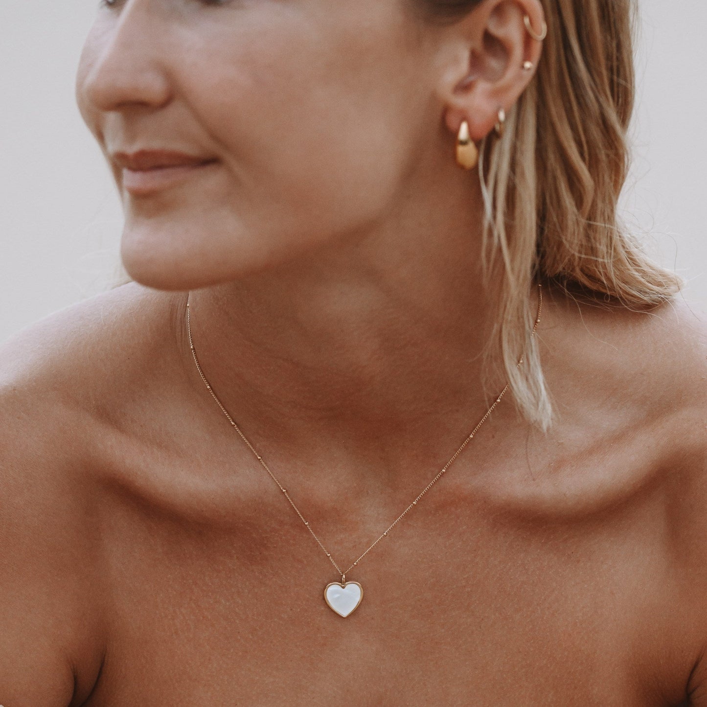 Damen Halskette Gold mit Perlmutt-Anhänger Edelstahl 18K PVD Verstellbare Schmuckkette