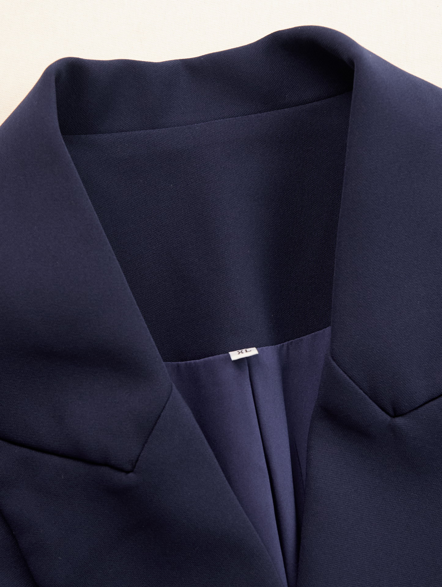 Damen Blazerkleid weiß Reverskragen einreihig figurbetont strukturierte Passform elegant