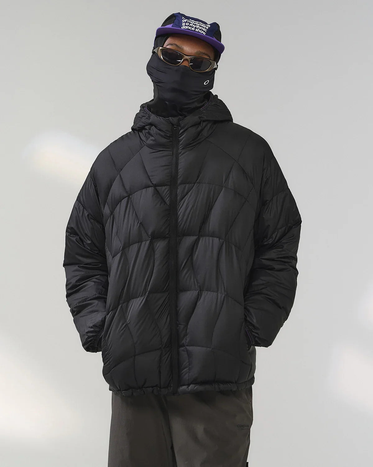 Herren Daunenjacke Regular Fit Leicht Packbar Kapuze Wasserabweisend Nylon 90% Daunen Winter Streetwear