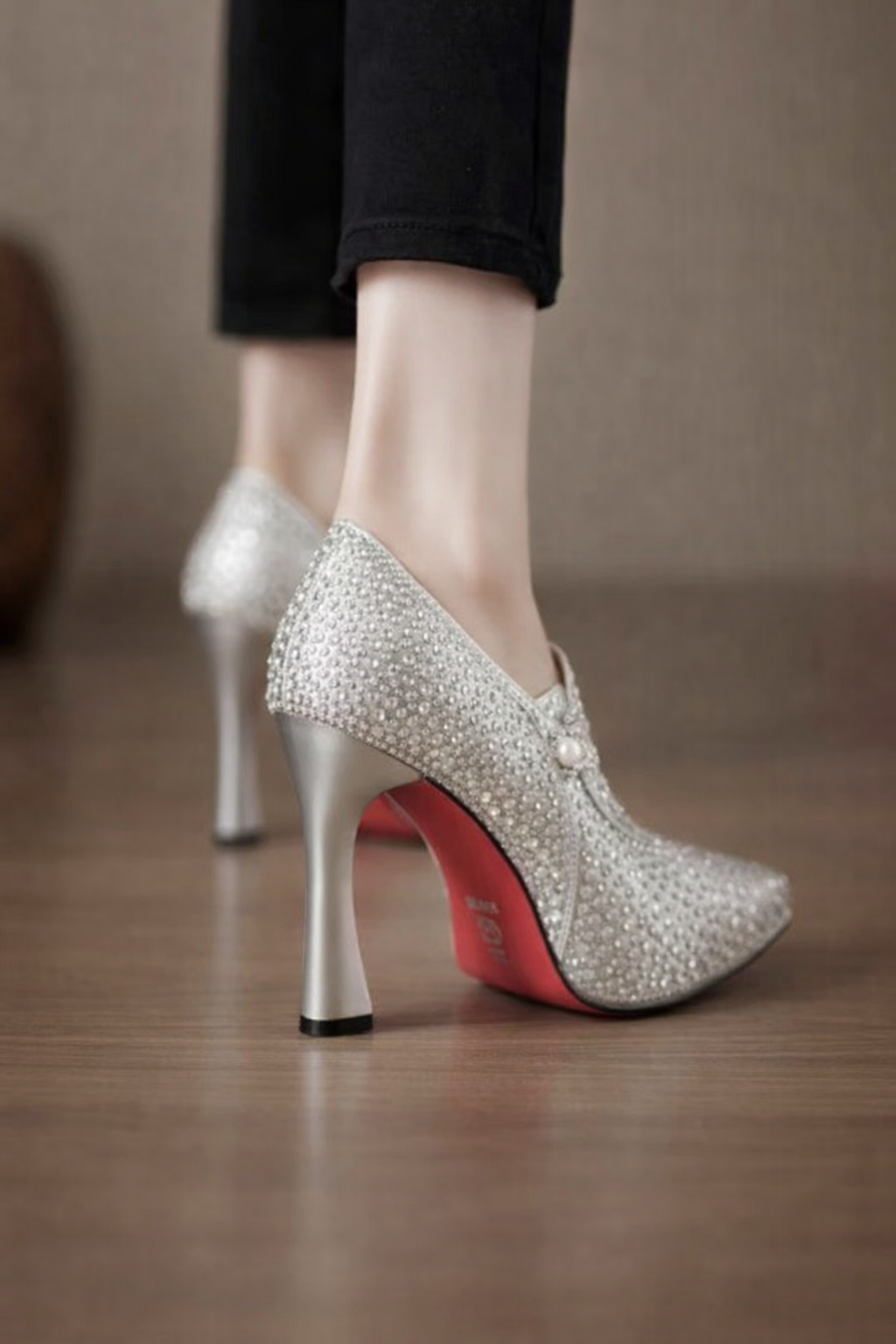 Damen Pumps spitzer Kätzchenabsatz Strass Reißverschluss elegant
