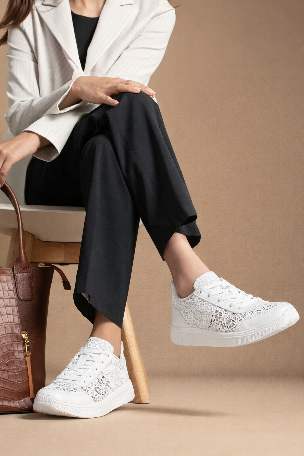 Damen Sneakers Weiß Blumenmuster Leicht Schnürung Komfort Alltag