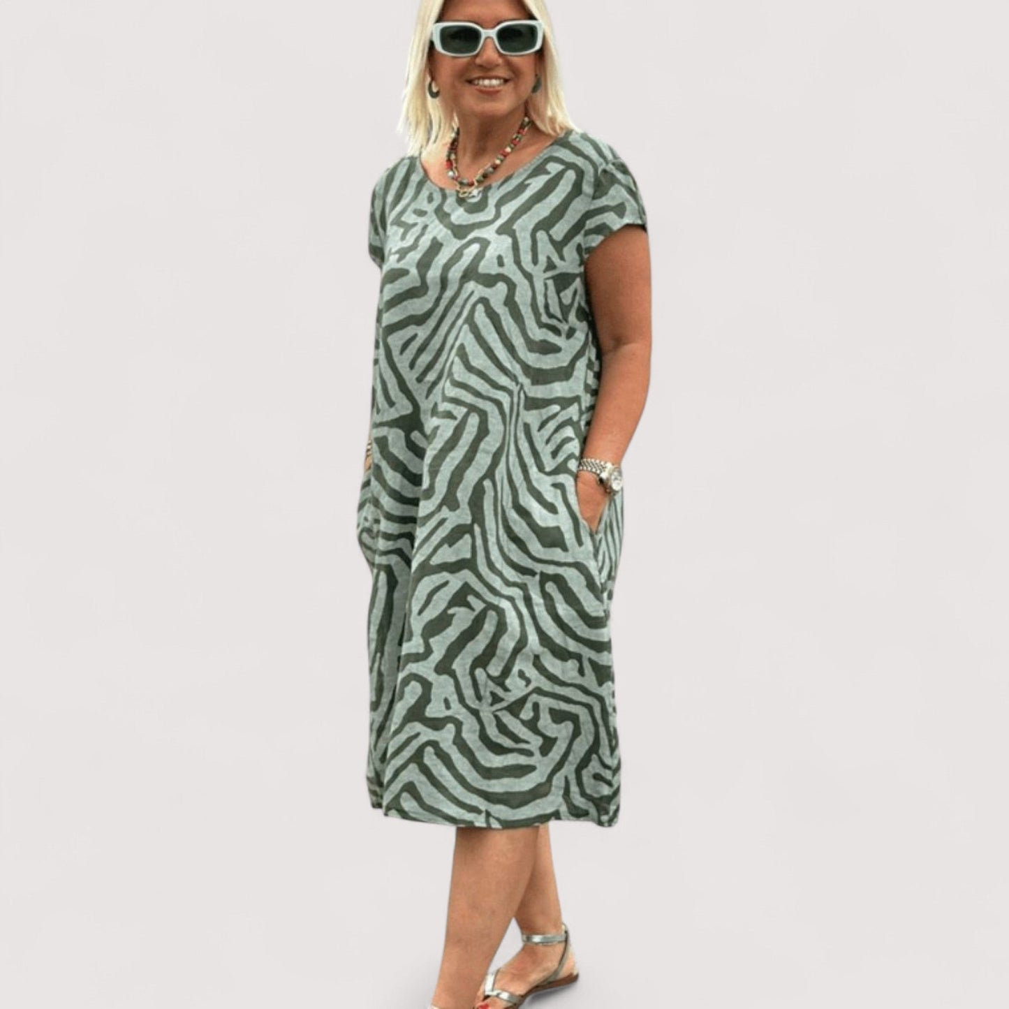 Damen Kleid locker Passform leicht atmungsaktiv vielseitig feminin bequem