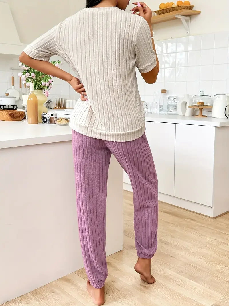 Damen Zweiteiler Regular Fit Ripp-Pyjama Set Kurzarm Oberteil mit Herzmotiv Hose Elastischer Bund Lounge Set 2-teilig