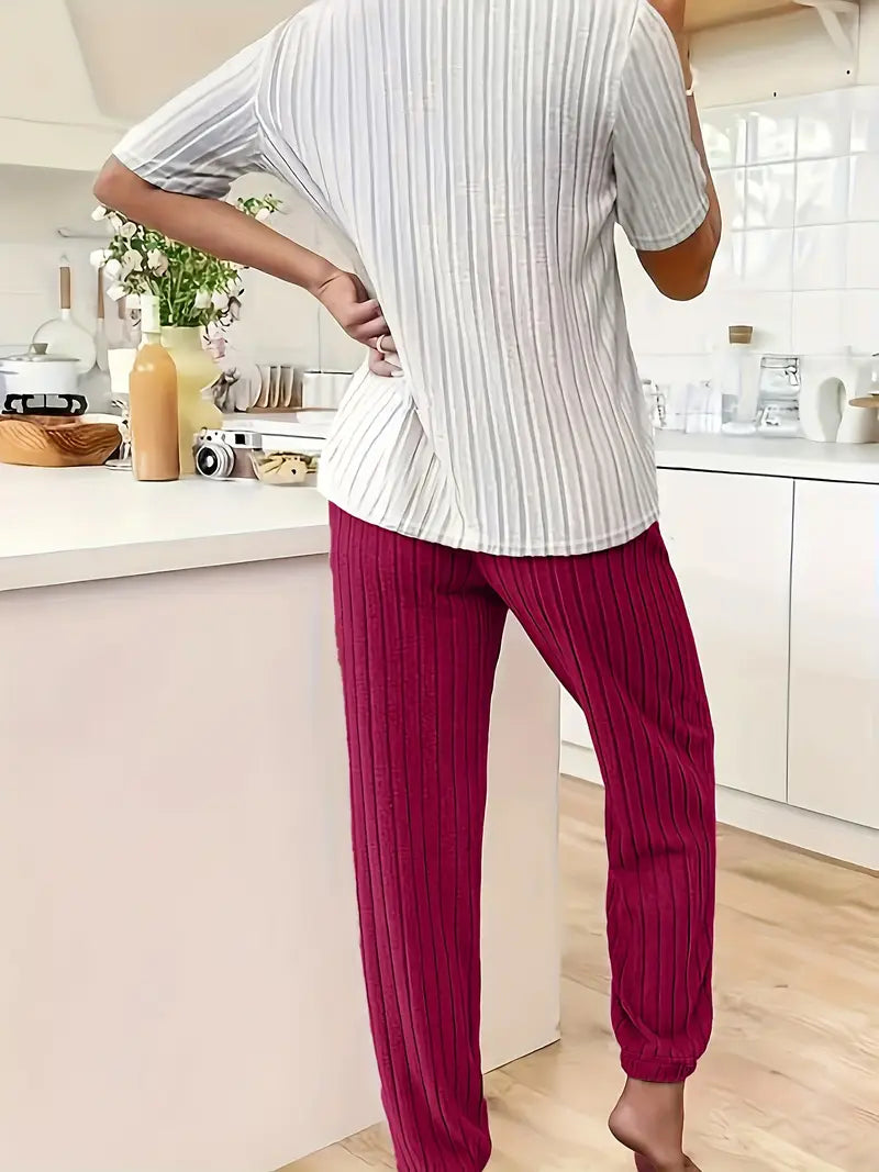 Damen Zweiteiler Regular Fit Ripp-Pyjama Set Kurzarm Oberteil mit Herzmotiv Hose Elastischer Bund Lounge Set 2-teilig