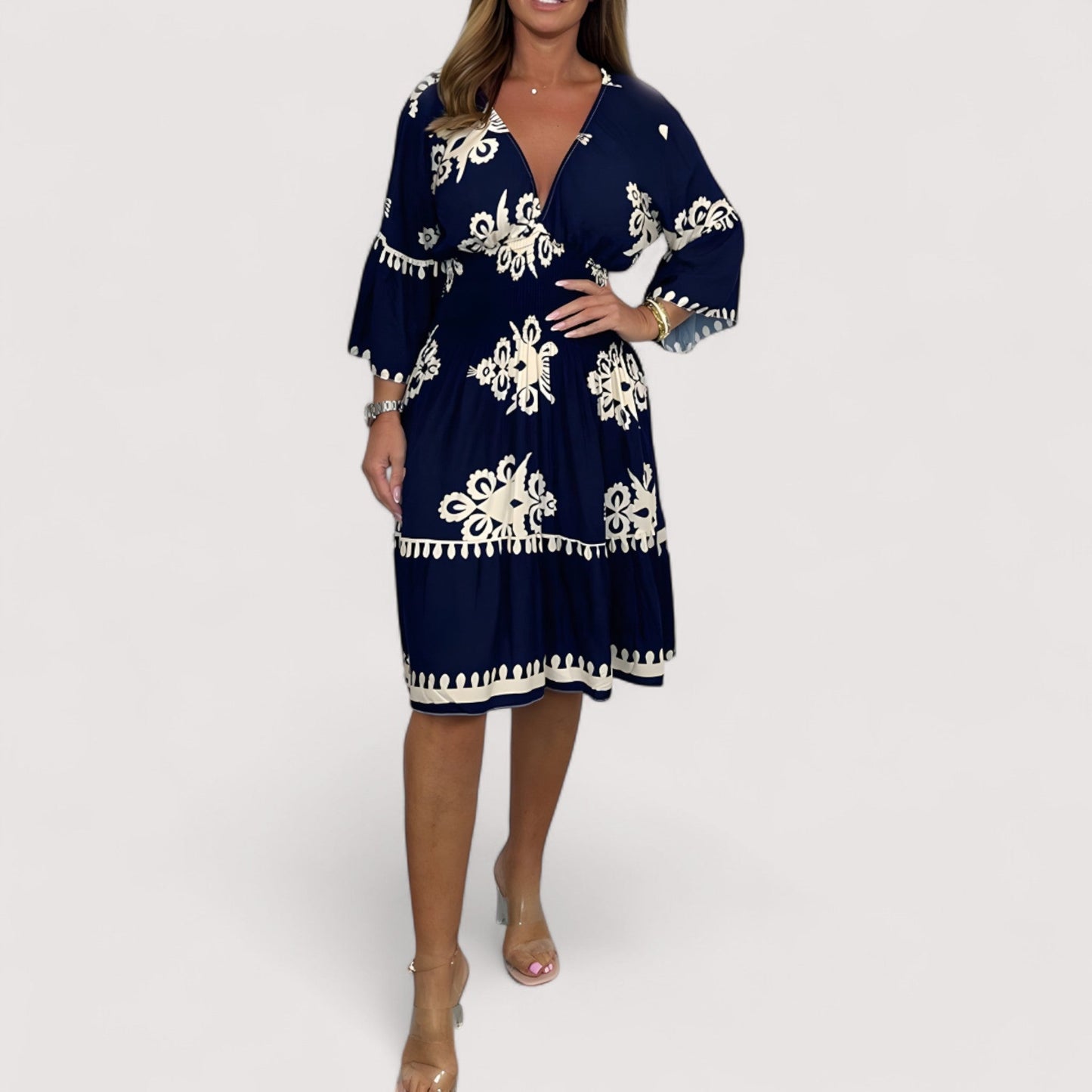 Damen Kleid Boho Stickerei locker Passform fließend vielseitig elegant