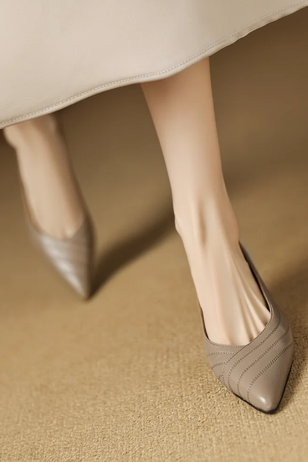 Damen Pumps spitzer Absatz Slip-On elegant bequem vielseitig