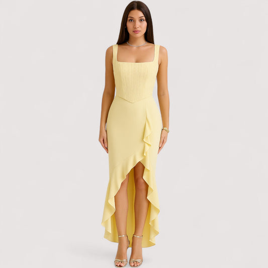 Damen Kleid quadratischer Ausschnitt Rüschen asymmetrischer Saum figurbetont elegant