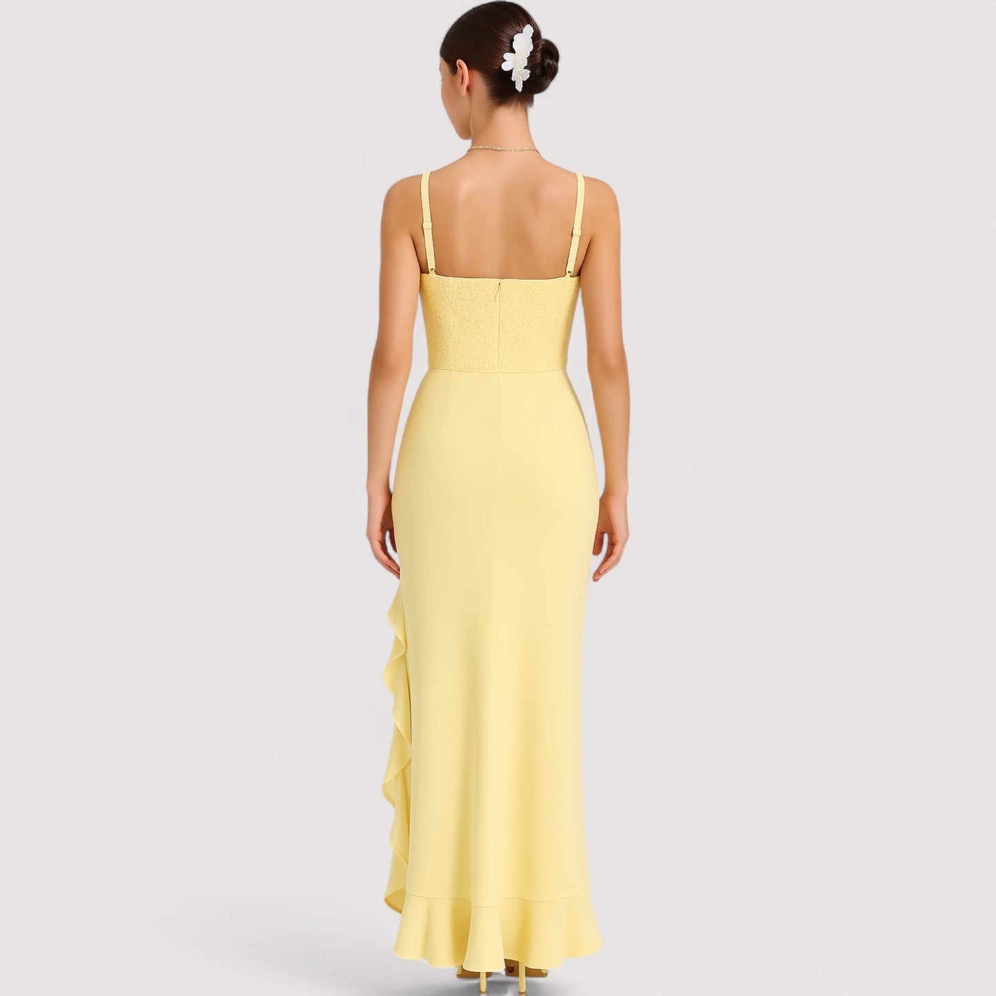 Damen Kleid quadratischer Ausschnitt Rüschen asymmetrischer Saum figurbetont elegant