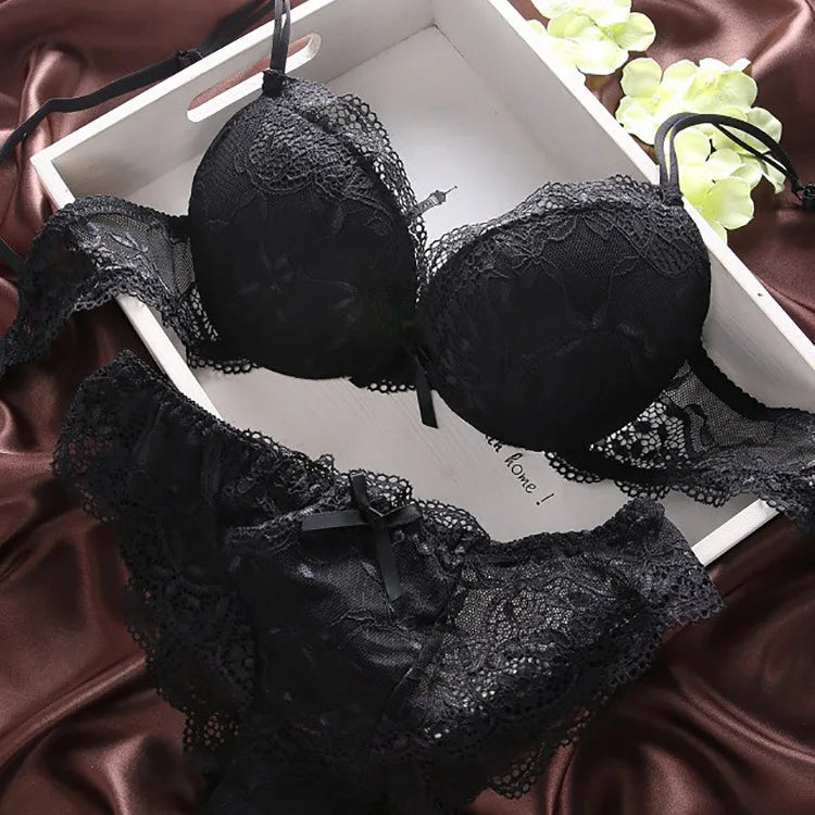 Damen Dessous Set Bordeaux Spitze Push-up BH mit Slip elegante florale Details