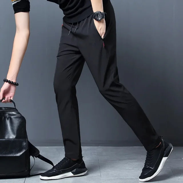 Herren Joggerhose Slim Fit elastischer Bund bequeme gerade Passform