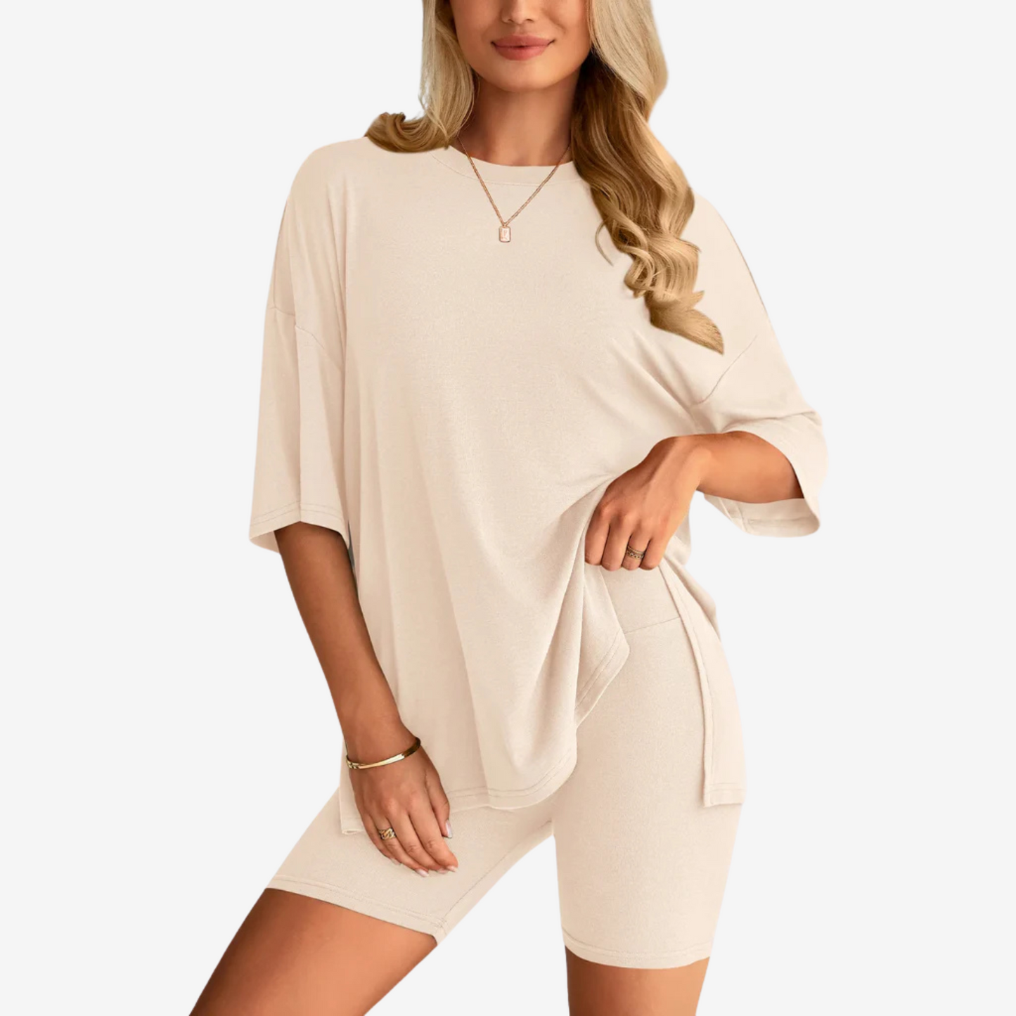 Damen T-Shirt und Shorts Set oversized locker geschnitten mit elastischem Bund bequem atmungsaktiv
