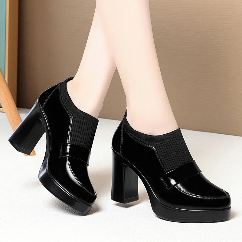 Damen Loafer Pumps Schwarz mit Plateausohle elastischem Einstieg und Blockabsatz