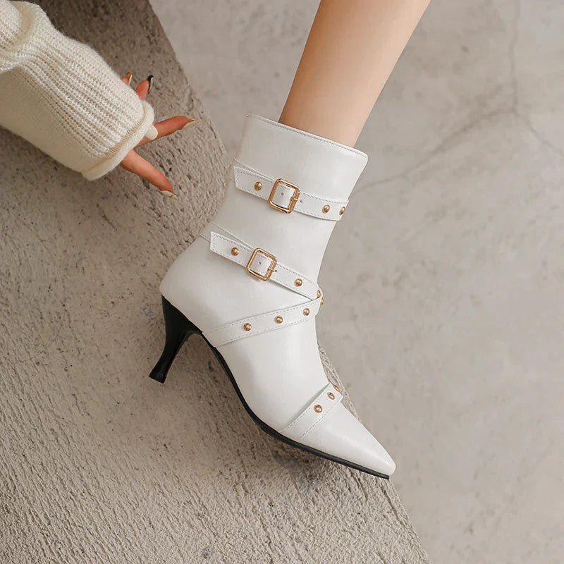 Damen Stiefeletten Spitzniete Reißverschluss Ferse modern elegant