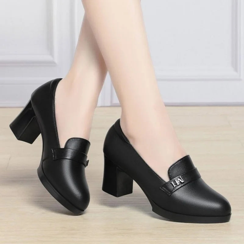 Damen Loafer schwarz Blockabsatz mittelhoch bequem fürs Büro