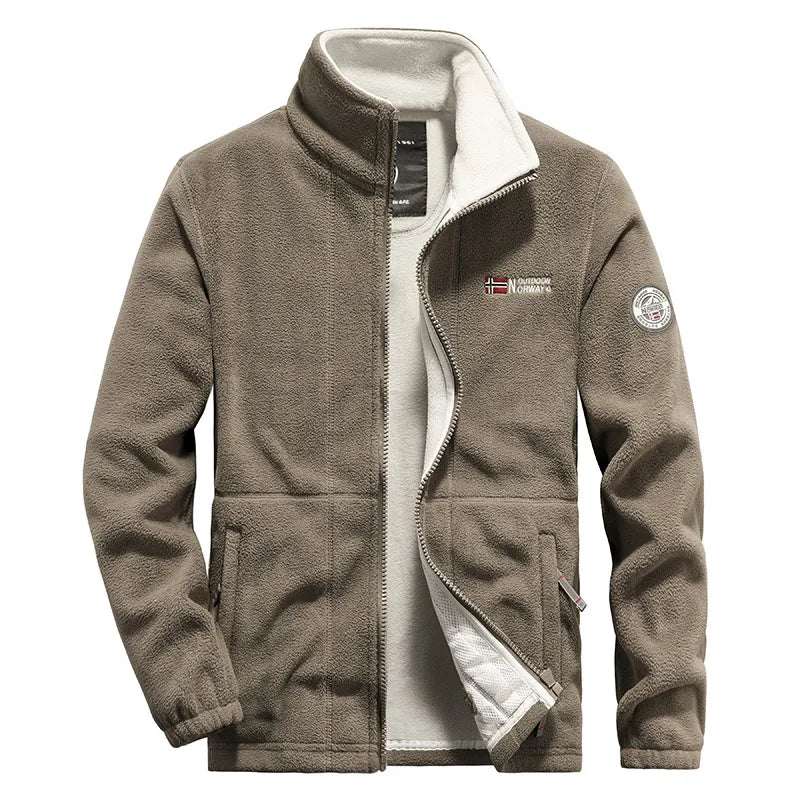 Herren Fleecejacke Outdoor warm atmungsaktiv leicht tailliert Alltags- und Wanderjacke