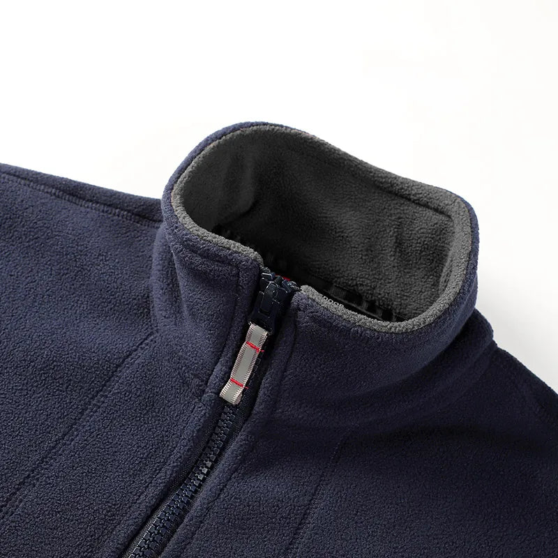Herren Fleecejacke Outdoor warm atmungsaktiv leicht tailliert Alltags- und Wanderjacke
