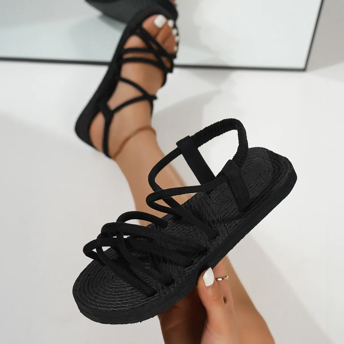 Damen Freizeitsandalen Flach mit weicher EVA-Sohle, Leichtgewichtige Sommerschuhe für Alltag und Freizeit