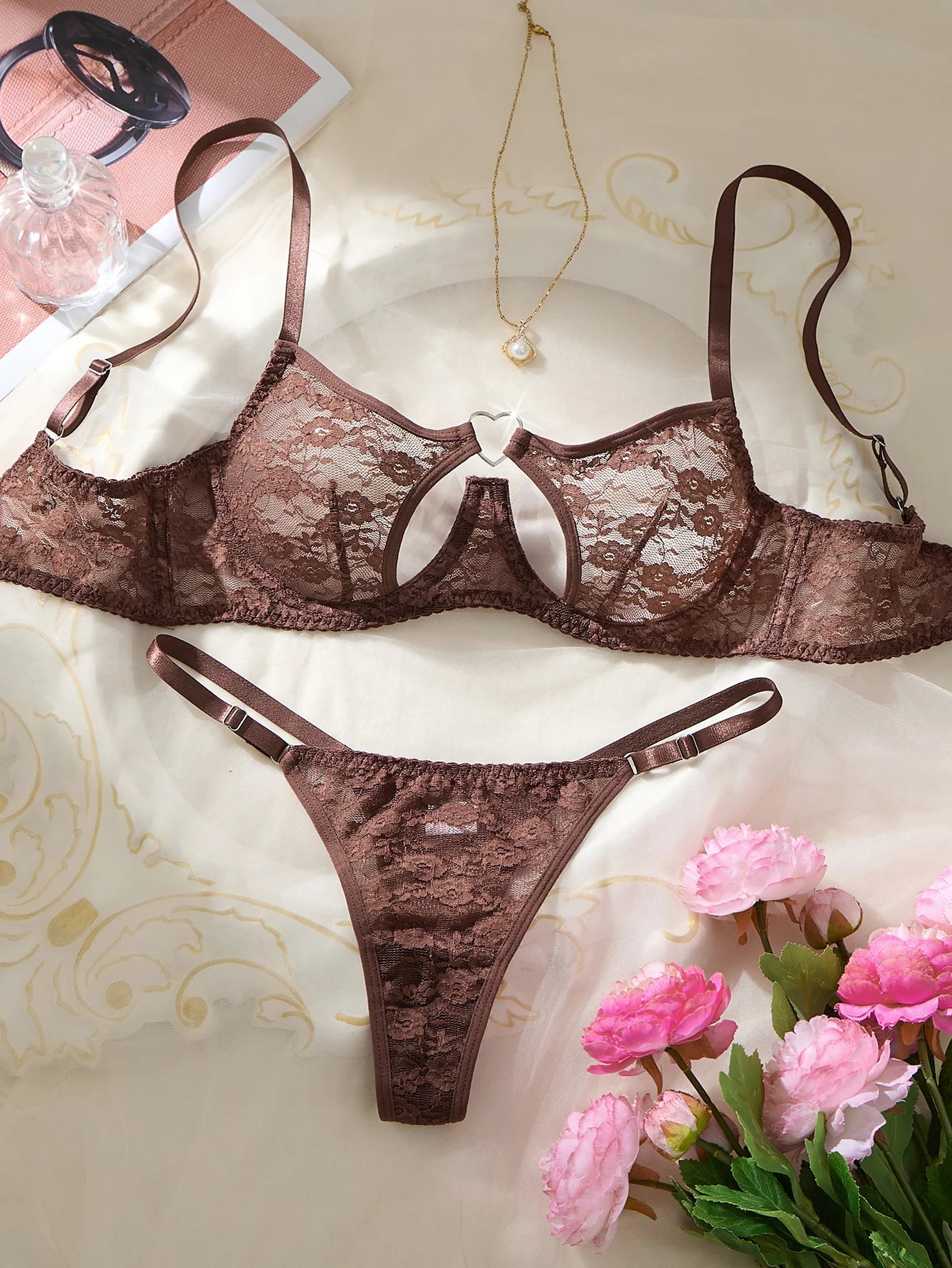 Damen Dessous Set Schwarz Spitzen BH Set mit String verstellbare Träger transparente Optik Bügel Design