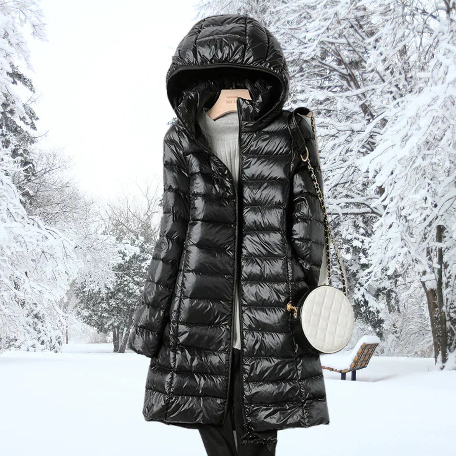 Damen Daunenjacke mit Kapuze, ultraleicht, wasserabweisend, packbar, schlichte Silhouette