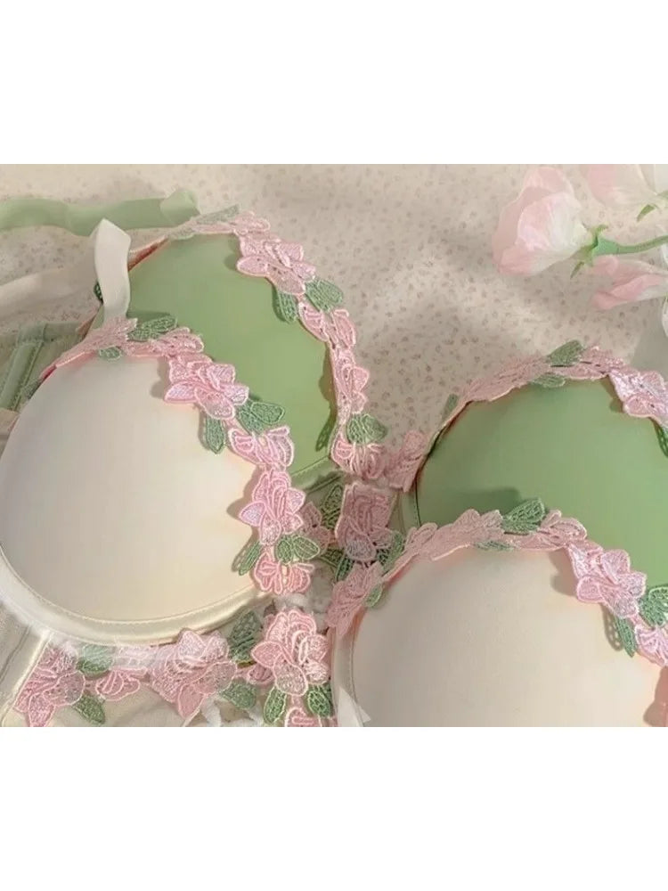 Damen Dessous Set Creme mit floraler Stickerei, Bügel-BH, Slip, transparente Einsätze, romantisches Design