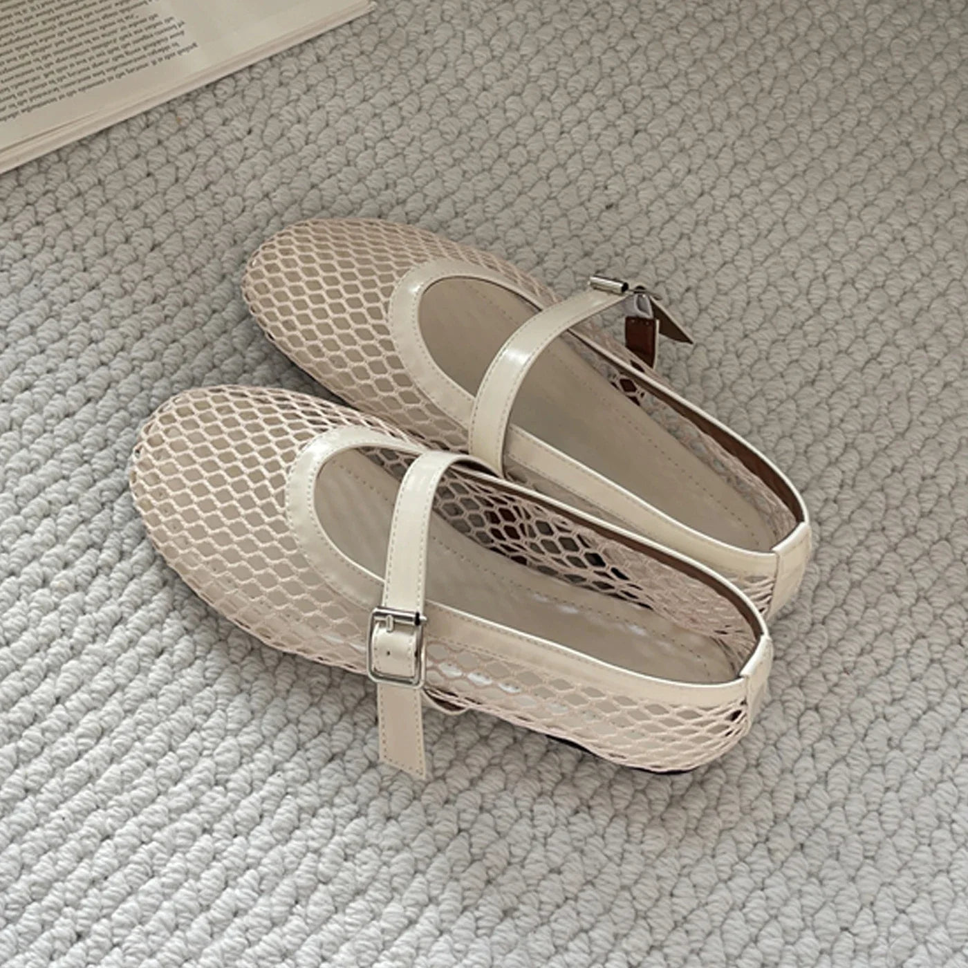Damen Mesh-Sandalen Beige mit Blockabsatz, Runde Zehenkappe, Schnallenverschluss, Bequeme Freizeit- & Outdoor-Schuhe