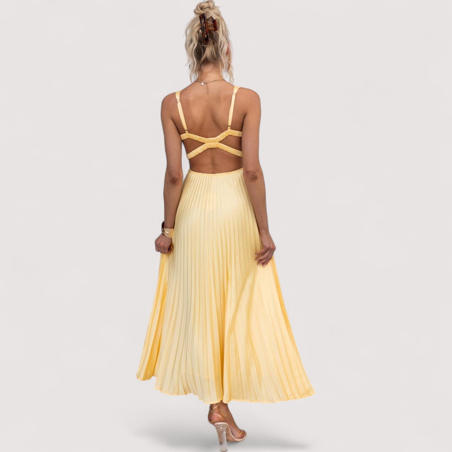 Damen Kleid V-Ausschnitt verstellbare Träger figurbetont fließend elegant