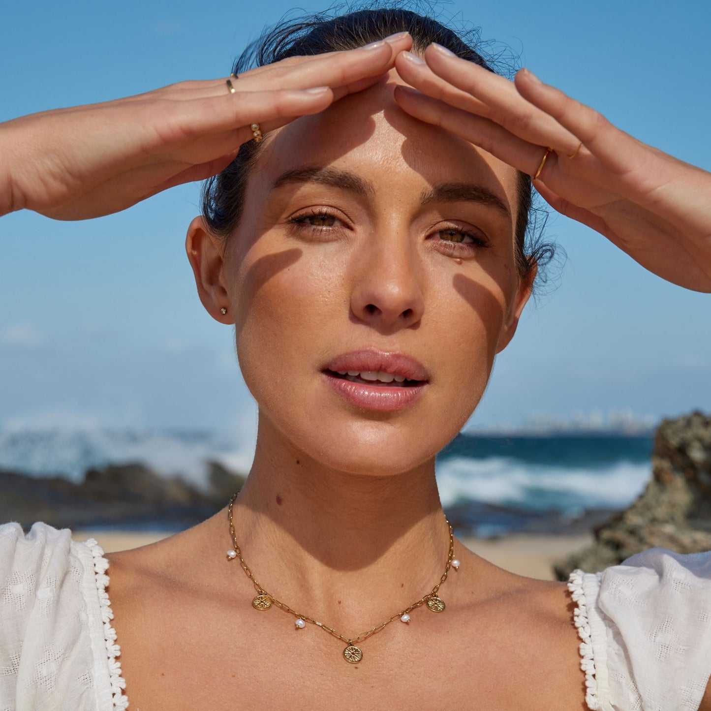 Damen Perlen Choker Gold Süßwasserperlen Sonnen Anhänger verstellbar wasserfest