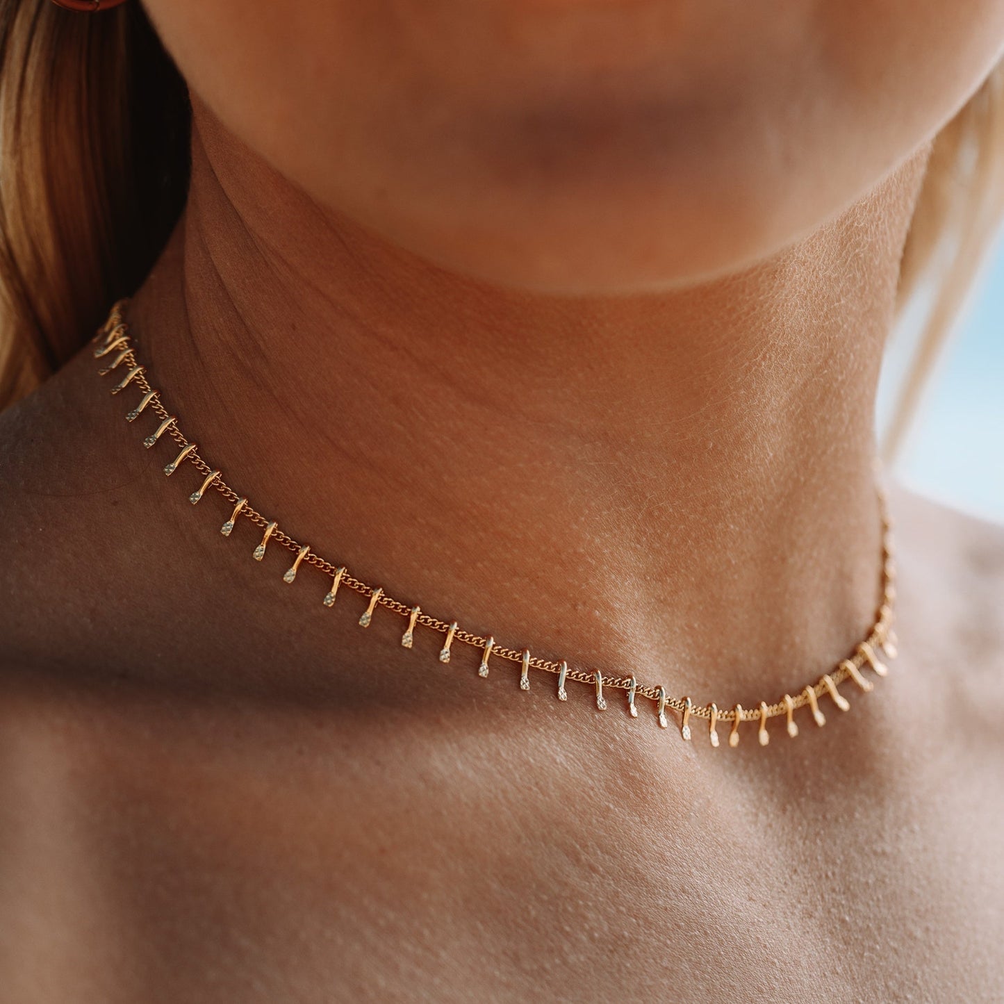 Damen Choker Halskette Gold verstellbar wasserfest hypoallergen Edelstahl minimalistisch
