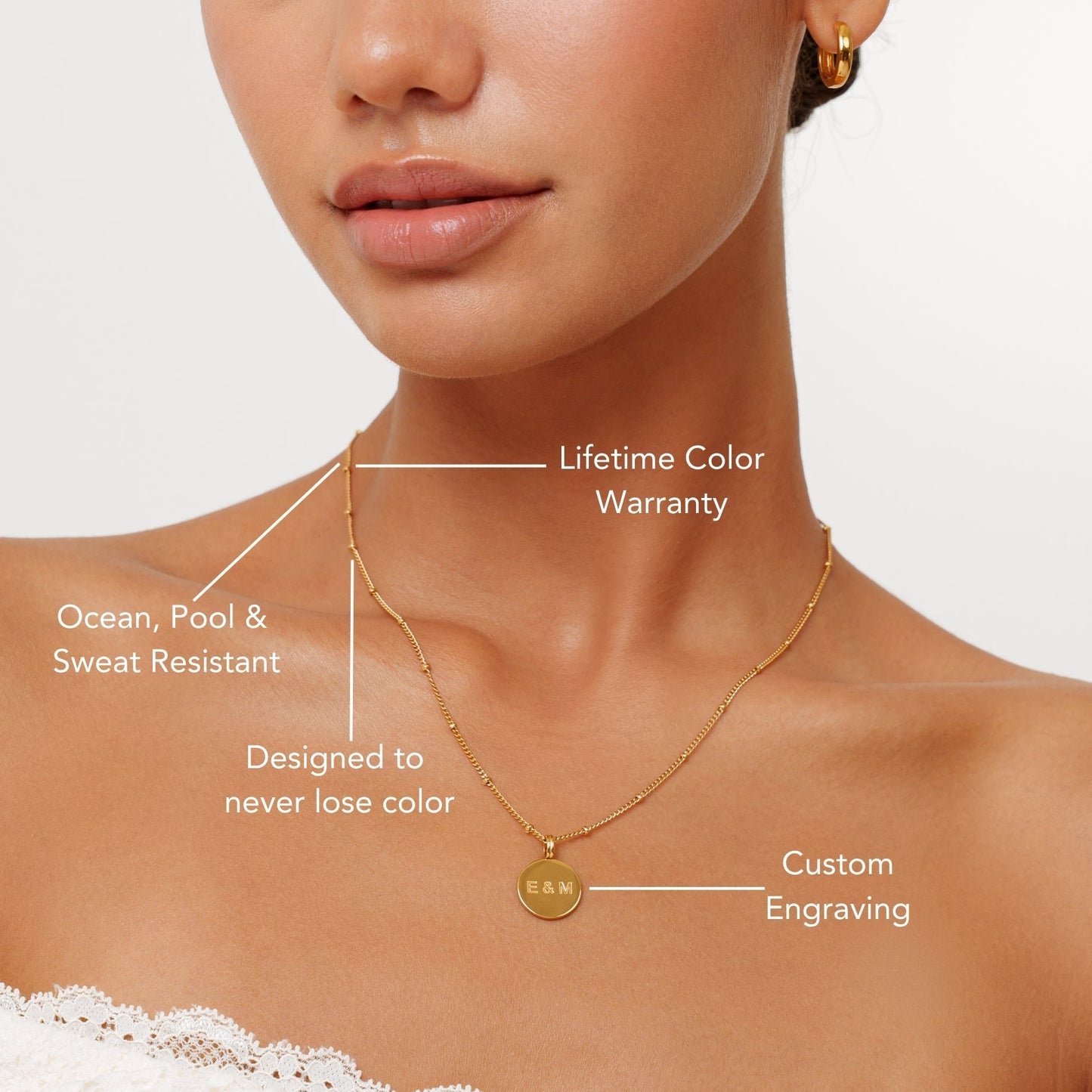 Damen Medaillon Halskette Gold mit Gravur personalisierbar Edelstahl wasserfest Schmuck