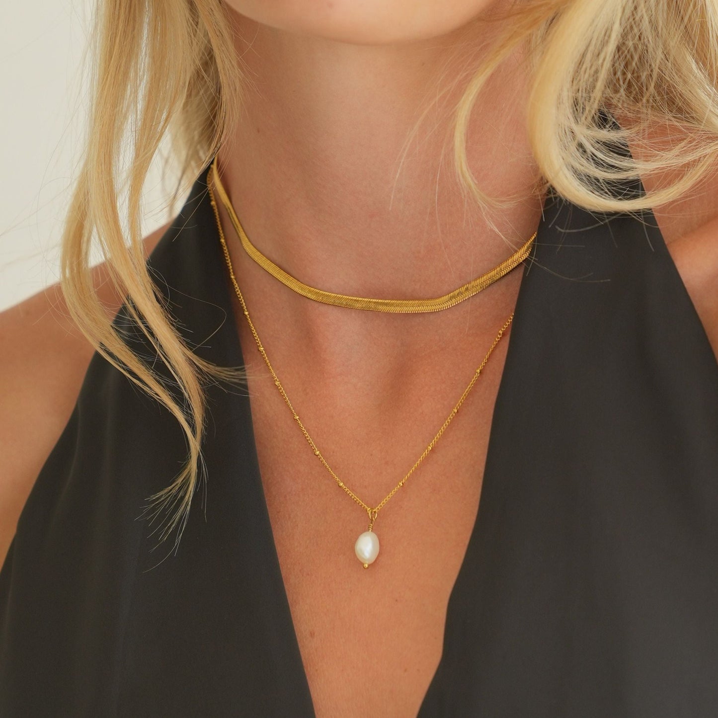 Damen Schmuckset Gold mit Herringbone Choker und Süßwasserperlen-Anhänger, 18K PVD Edelstahl, wasserfest