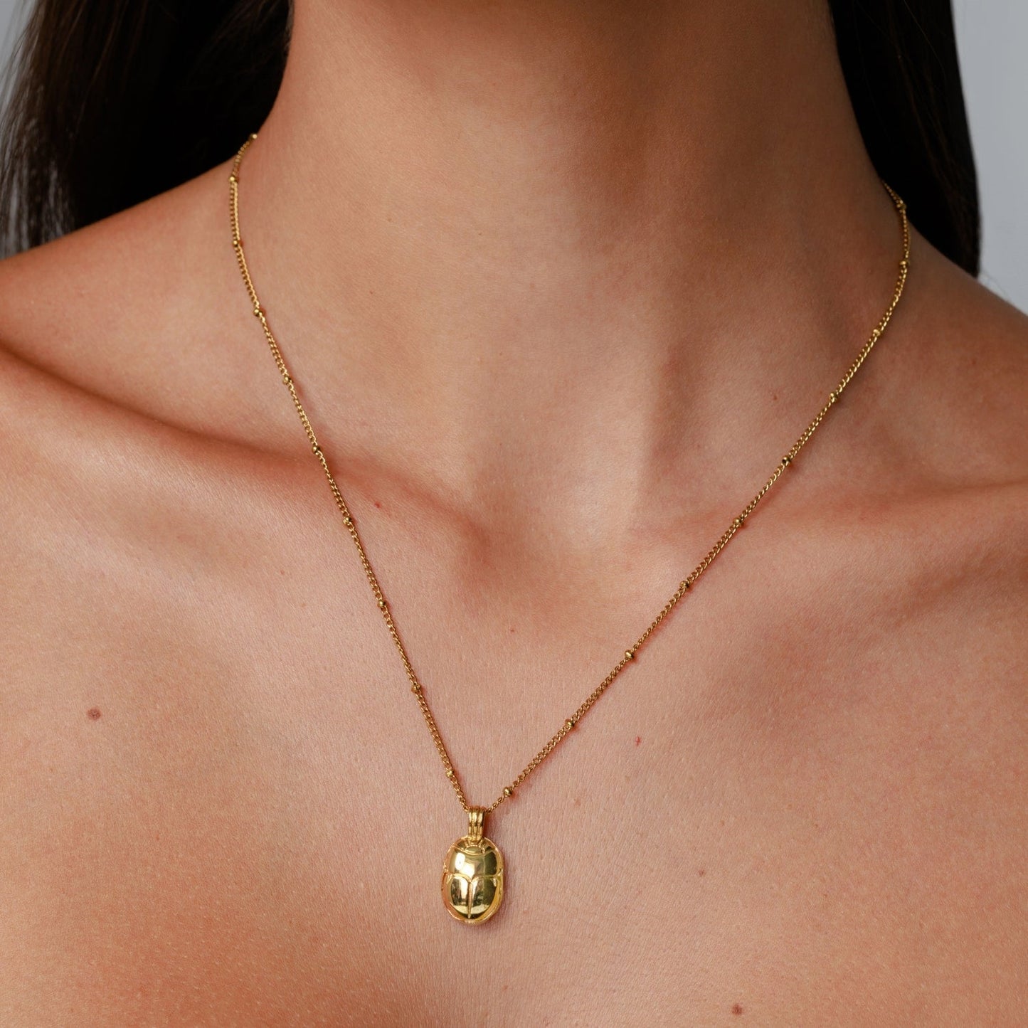 Damen Halskette Gold Skarabäus Anhänger mit grünem Zirkonia Edelstahl wasserfest Schmuck  Produktbeschreibung: