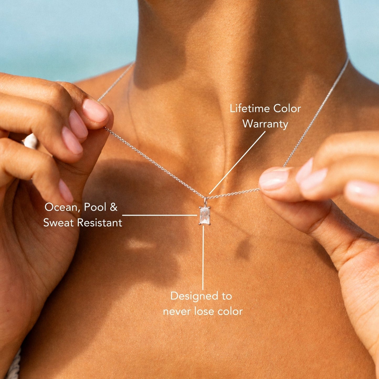 Damen Halskette Gold mit Kristall Anhänger, transparente Stein Kette, verstellbar, wasserfest, hypoallergen