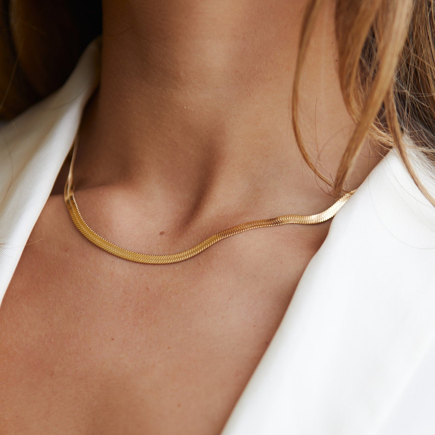 Damen Herringbone Choker Gold, 18K PVD Edelstahl Halskette, wasserfest, verstellbar