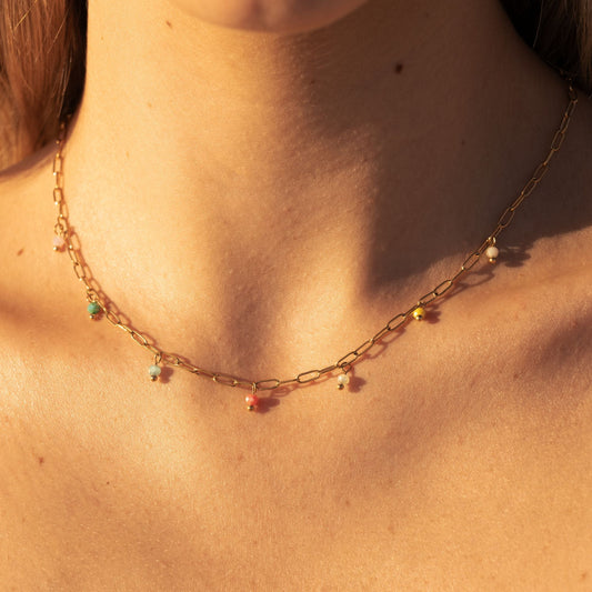 Damen Choker Gold mit bunten Anhängern, Gliederkette aus 18K PVD Edelstahl, wasserfest, verstellbar
