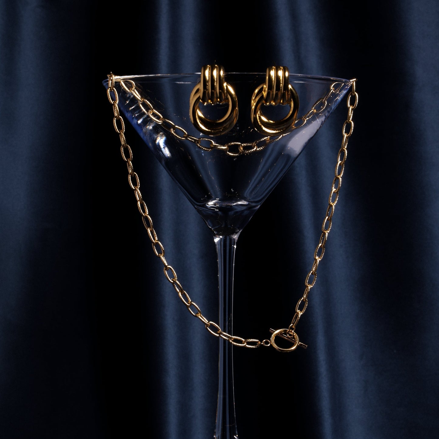 Damen Paperclip Choker Gold mit Toggle Verschluss Layering Halskette wasserfest hypoallergen Edelstahl