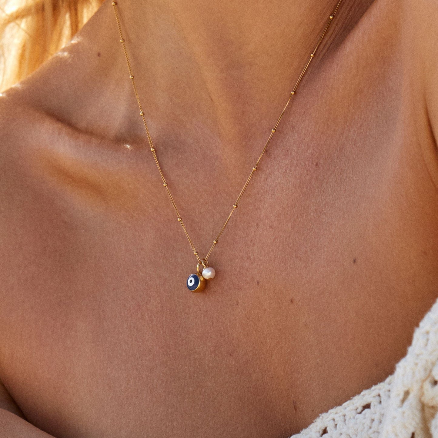 Damen Halskette Gold mit Nazar Auge Anhänger und Süßwasserperle, verstellbar, wasserfest, hypoallergen
