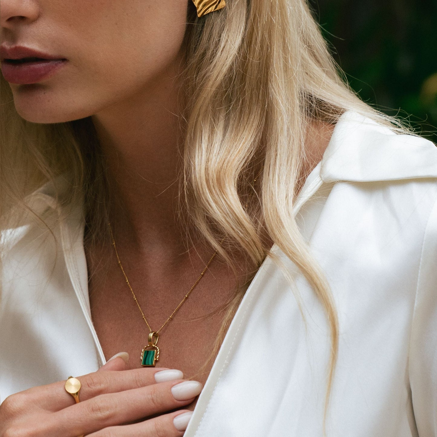 Damen Kette Gold mit grünem Malachit Anhänger, wasserfest, verstellbar, hypoallergen, elegante Schmuckkette