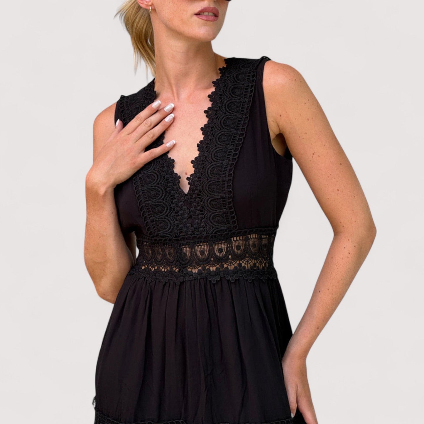 Damen Sommerkleid V-Ausschnitt tailliert Stufenrock Spitze locker Passform