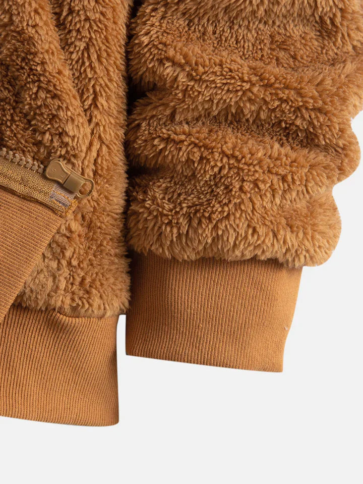 Plüschjacke mit Kapuze und Reißverschluss, locker geschnitten
