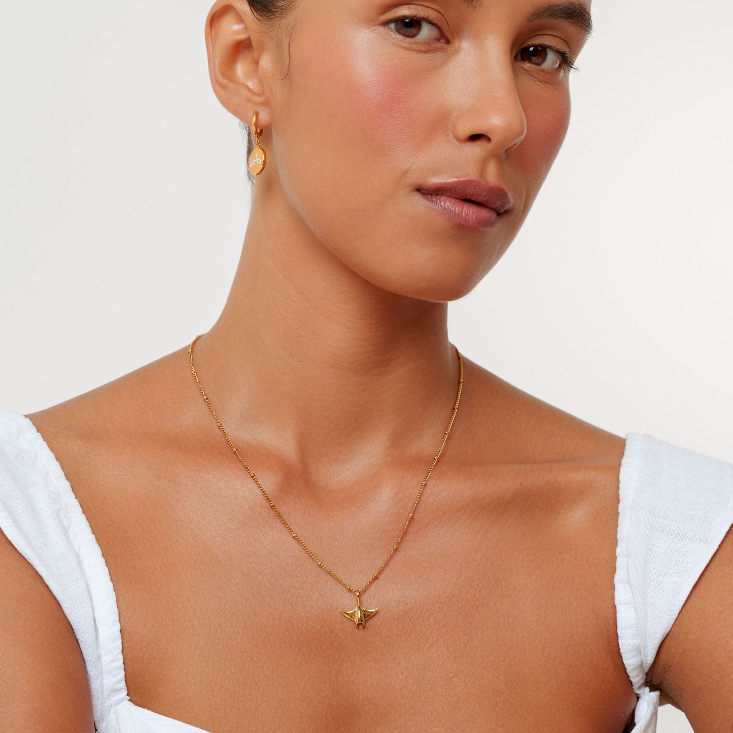 Damen Manta Halskette Gold grüner Zirkonia Anhänger verstellbar wasserfest hypoallergen Edelstahl