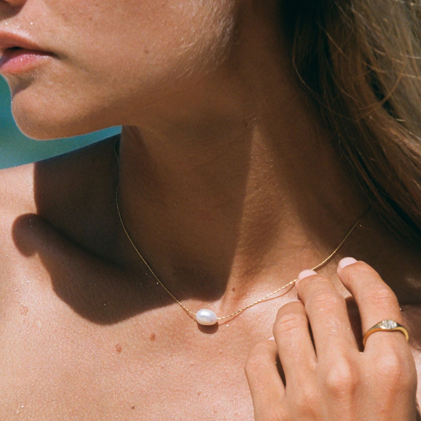 Damen Perlen Choker Gold mit echten Süßwasser-Barockperlen, verstellbar, wasserfest, hypoallergen, Halskette