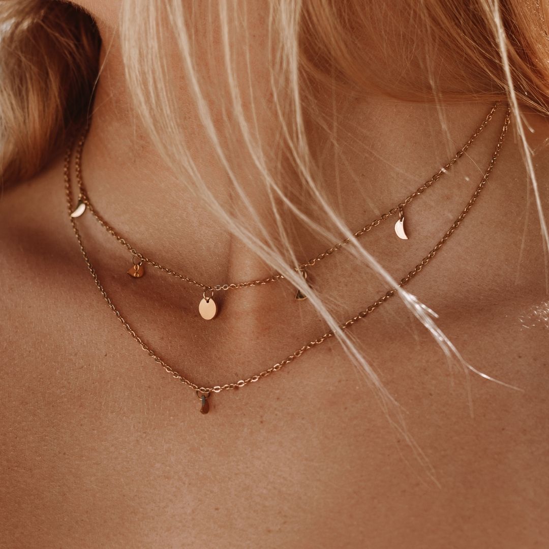 Damen Layering Halskette Gold Mehrreihig Boho Edelstahl 18K PVD Verstellbarer Halsschmuck