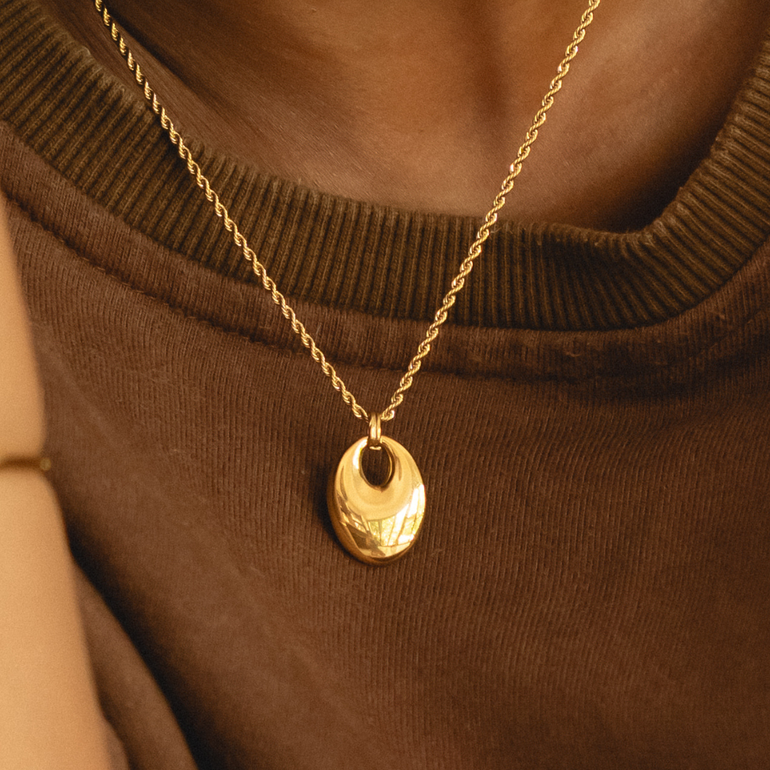 Damen Halskette Gold mit Statement Anhänger, verstellbar, wasserfest, hypoallergen, Edelstahl Kette