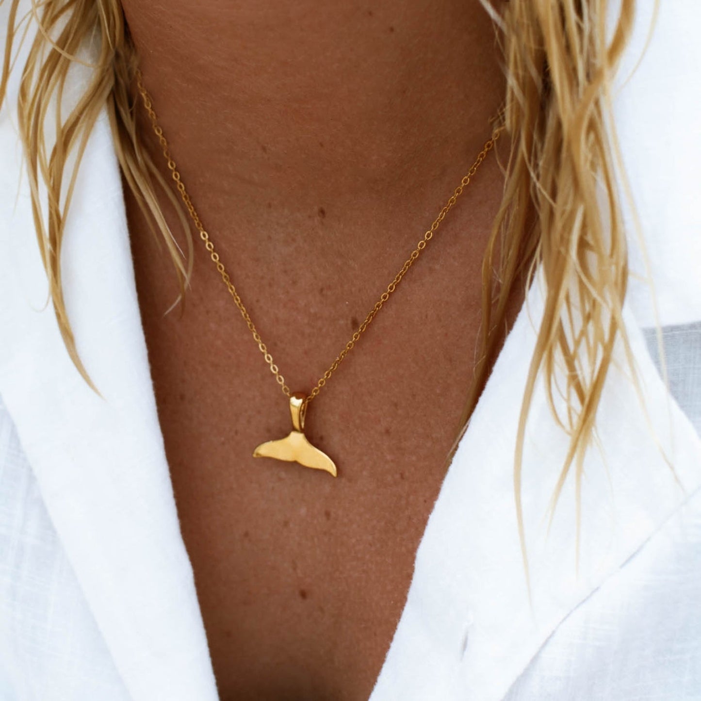 Damen Halskette Gold Walflosse Edelstahl 18K PVD Verstellbare Maritime Schmuckkette